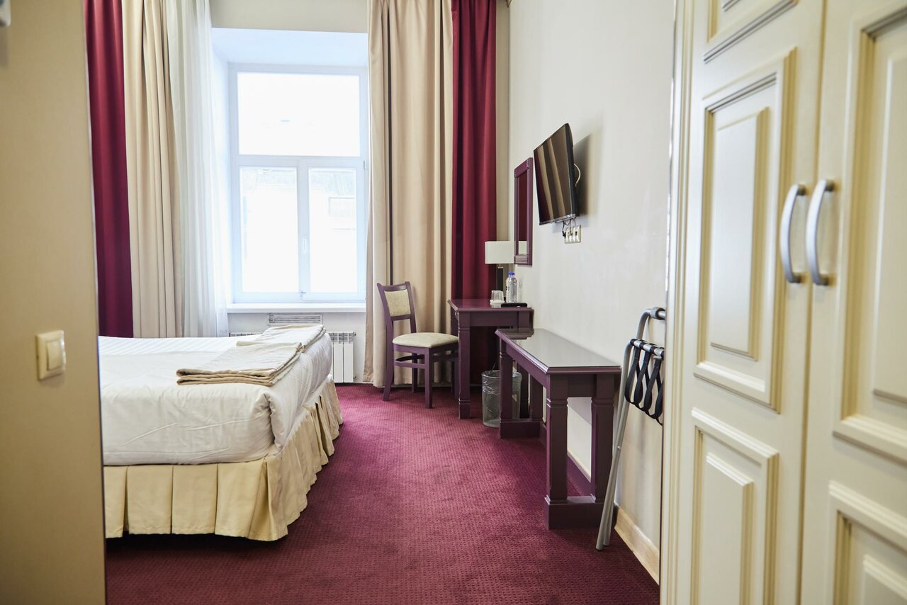 Гостевой дом The Bridge Hotel Санкт-Петербург