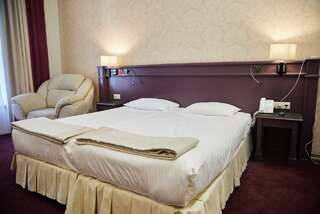 Гостевой дом The Bridge Hotel Санкт-Петербург 2-местный номер стандарт улучшенный-6