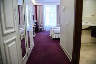 Гостевой дом The Bridge Hotel Санкт-Петербург 2-местный номер стандарт улучшенный-1